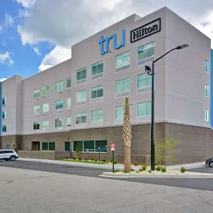 Tru-By-Hilton-Sumter-Hotel-Exterior