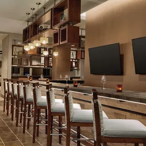 Embassy-Suites-By-Hilton-South-Jordan-Salt-Lake-City-Exterior