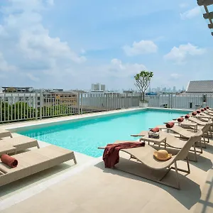Casa-Vimaya-Riverside-Bangkok-Business