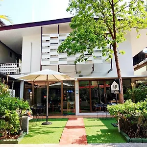 House-23-Guesthouse-Bangkok-Exterior
