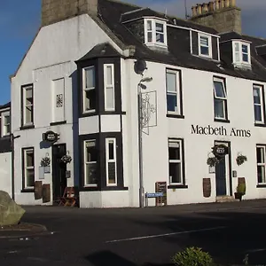 Macbeth-Arms-Bed-Breakfast-Lumphanan-Exterior