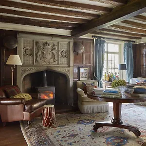 B-B-Harlington-Manor-Interior