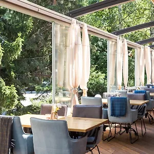 Family-Hotel-Saint-George-Bistritsa-Exterior