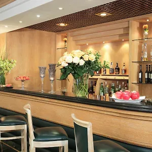 Starhotels-Vespucci-Campi-Bisenzio-Interior