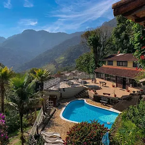 Pousada-Chale-Da-Montanha-Meio-do-Serra-Exterior