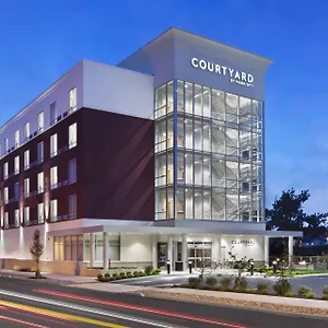 Courtyard-By-Marriott-Albany-Troy-Waterfront-Hotel-Exterior