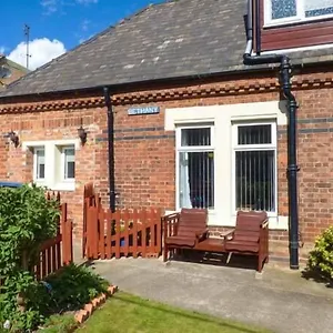 The-Station-MasterS-Office-Villa-Loftus-Exterior