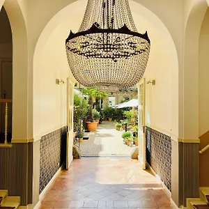 Garden Living - Boutique Hotel Restaurant photo