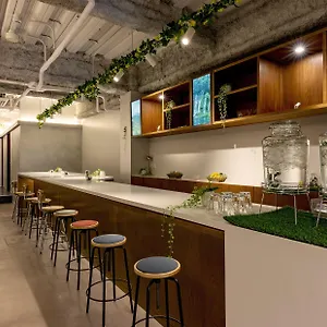 Plat-Hostel-Keikyu-Minowa-Forest-Tokyo-Business