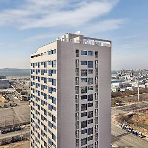 Western-Bay-Marina-Hotel-Pyeongtaek-Exterior