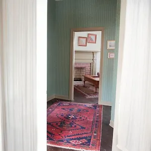 Frederick-House-Bed-Breakfast-Staunton-Exterior