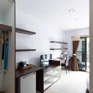 Bed-By-City-Hotel-Bangkok-Exterior