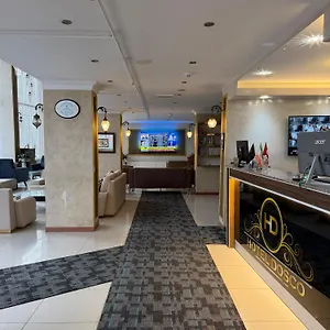 Hotel-Dosco-Van-Exterior