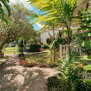 Beau Vallon Bungalows Exterior photo