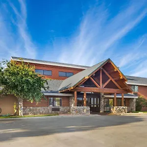 Americinn-By-Wyndham-Chamberlain-Conference-Center-Exterior