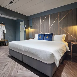 Ratchada-Boutique-Hotel-Bangkok-Exterior