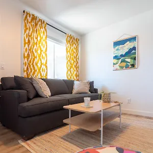 Spoke-And-Vine-Motel-Palisade-Room