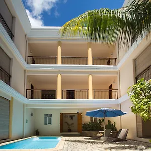 Residence-Le-Palmiste-Trou-aux-Biches-Exterior