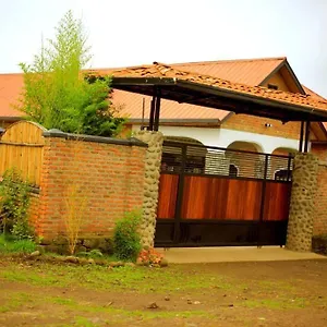 Urugano-Virunga-Palace-Nyarugina-Exterior