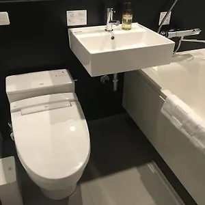 Hotel-Resol-Ueno-Tokyo-Toilets