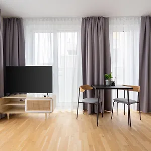 Limehome-Dresden-Wallstrasse-Digital-Access-Business