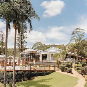 Austinvilla-Estate-Mudgeeraba-Exterior