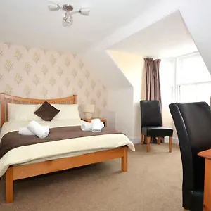 Varis-House-Lerwick-Exterior