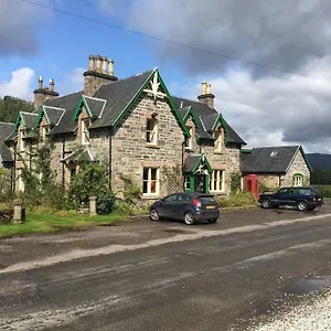 The-Tomich-Hotel-Exterior