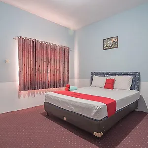 Reddoorz-Near-Happy-Farm-Ciwidey-Hotel-Rancabali-Room