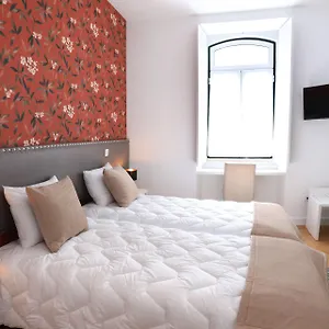 Glass-Boutique-Rooms-Suites-Marinha-Grande-Exterior