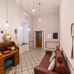 Le-Chiavi-Di-Casa-Bed-Breakfast-Naples-Exterior