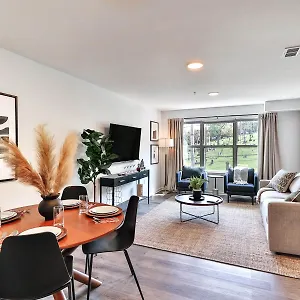 Hyatus-At-City-Views-Bethlehem-Business