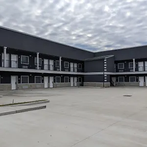 Captain-Suites-Baytown-Exterior