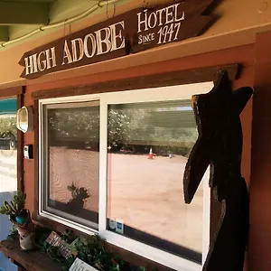 Hilltop-Tavern-And-Inn-Apple-Valley-Amenities