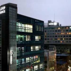 Hostel-Kpop-Seoul-Exterior