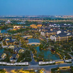 Doubletree-By-Hilton-Yancheng-Dayangwan-Hotel-Exterior