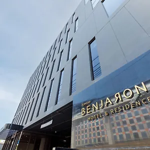 Benjarong-Hotel-Bangkok-Ratchada-Macro-Details