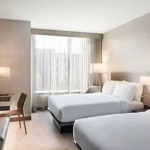 Ac-Hotel-By-Marriott-St-Louis-Chesterfield-Room