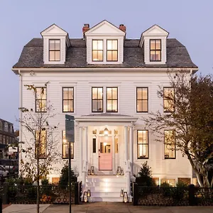 134-Prince-Luxury-Boutique-Hotel-Annapolis-Exterior