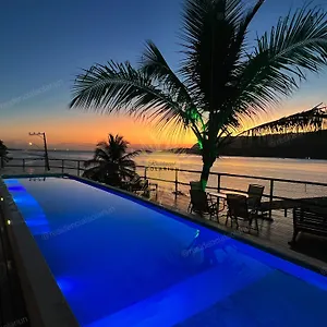 Residencial Solariun Ilhabela Swimming Pool photo