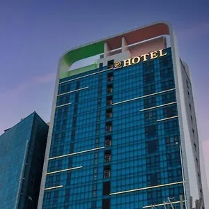 Griffinbay-Hotel-Busan-Skyline