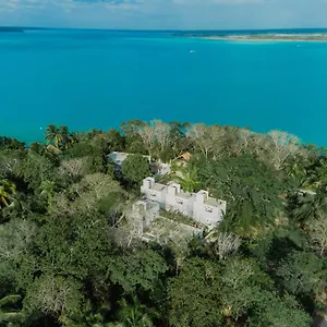 Maison-Bacalar-Beach