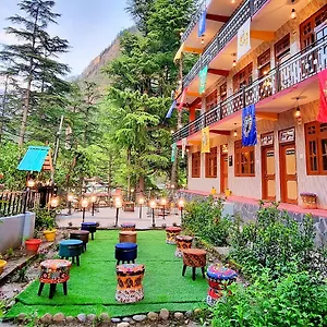 Hogwartz-Hostel-Kasol-Amenities