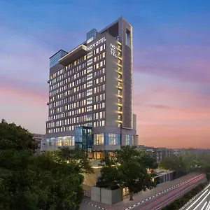 Novotel-New-Delhi-City-Centre-Skyline