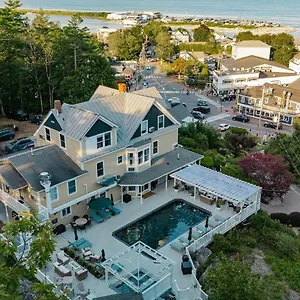 The-Trident-Inn-Ogunquit-Exterior