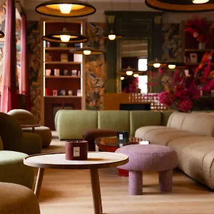 Serra-Boutique-Hotel-Agen-Interior