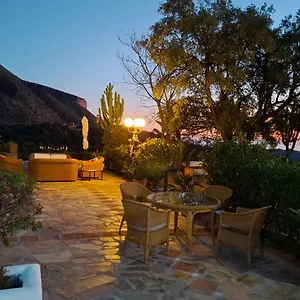 Hotel-Rural-Los-Jarales-Istan-Amenities