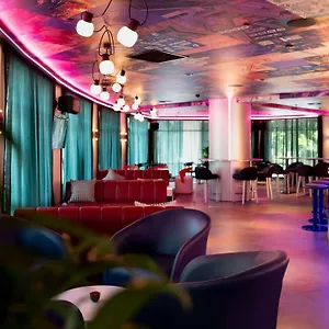 Ibis Styles Sydney Central Business photo