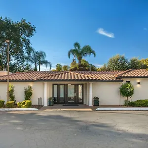 University-Park-Inn-Suites-An-Ascend-Collection-Hotel-Davis-Exterior