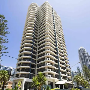 Breakfree-Longbeach-Resort-Gold-Coast-Exterior